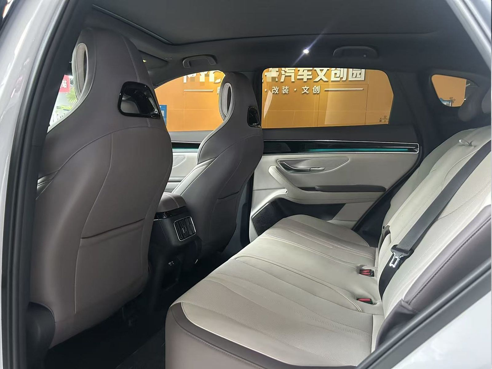 BYD Song PLUS DM-i 112KM Honor Edition 2024, фото 8