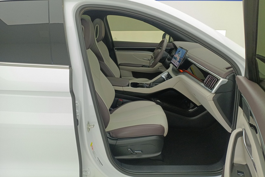 BYD Song PLUS DM-i 112KM Honor Edition 2024, фото 9
