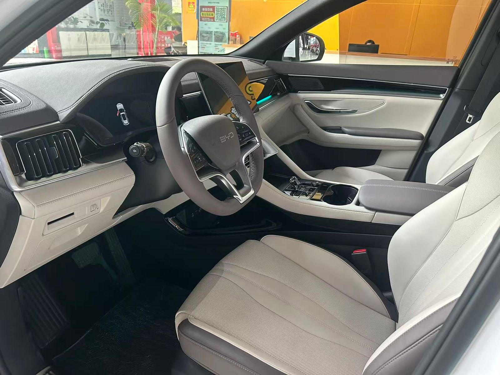 BYD Song PLUS DM-i 112KM Honor Edition 2024, фото 7
